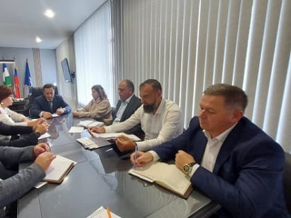 Хачим Мамхегов провел совещание по вопросам организации чемпионата СКФО по дистанционным конным пробегам