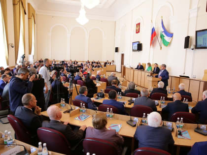 Глава КБР Казбек Коков провел встречу с депутатами Парламента КБР