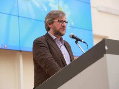 «Не надо бояться трудностей»: Политолог Федор Лукьянов выступил в КБГУ с лекцией о текущей ситуации в мире