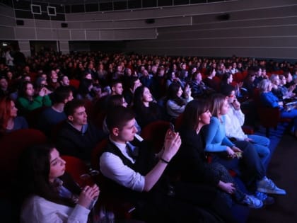 В КБГУ тепло поздравили любимых дам