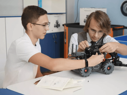 Колледжи по подготовке специалистов электронной промышленности и робототехники получат гранты