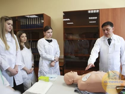 Ключевой вуз СКФО запустил бесплатную программу образования «Младшая медсестра по уходу за больными»