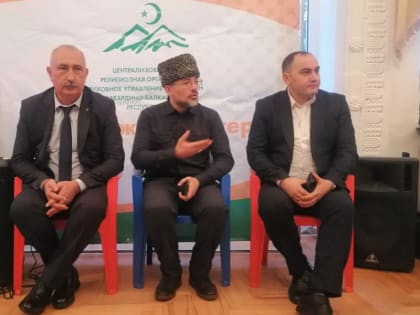 Участники молодежного лагеря «Мы вместе» встретились с представителями власти