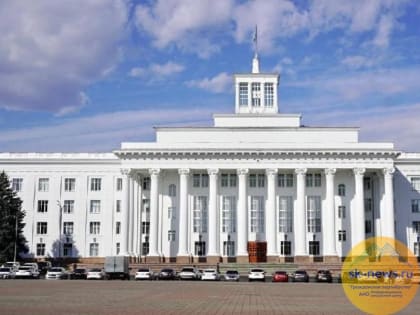 Трансплантологов и акушеров наградили в честь Дня медицинского работника в КБР