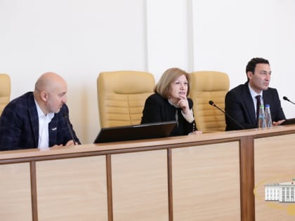 Юные прохладяне стали гостями законодательного органа