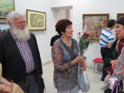 В Нальчике  открылась выставка Асият Абаевой