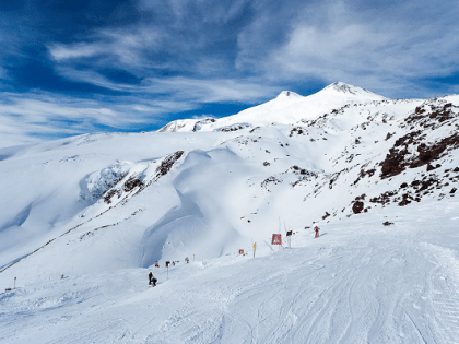 Минкурортов КБР: в весенне-летний сезон неизменным спросом будет пользоваться Приэльбрусье и район Безенги