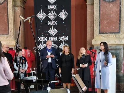 ВЫСТАВКА-ИССЛЕДОВАНИЕ ЧЕРКЕССКОГО (АДЫГСКОГО) КОСТЮМА МАДИНЫ САРАЛЬП В САНКТ-ПЕТЕРБУРГЕ