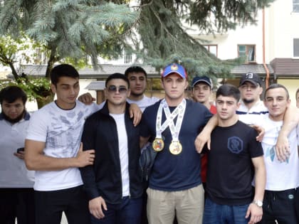 Ильяс Мурзабеков вернулся домой