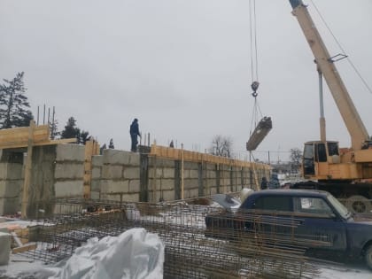 В Прохладном активными темпами продолжается строительство школы на 785 мест
