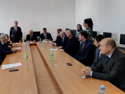 Отрасль, от которой исходят свет и тепло