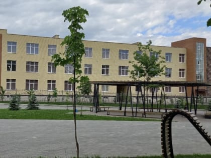 В 2022 году в России отремонтировали более тысячи школ