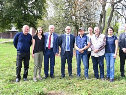 В Нальчике высадили секвойи