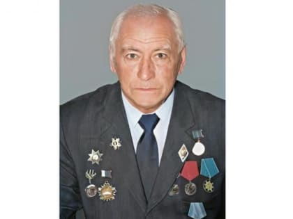 Герои его книг – труженики и патриоты