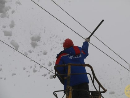 Энергетики «Россети Северный Кавказ» продолжают восстановительные работы после стихии в КБР