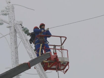 Восстановлением электроснабжения в поселениях Кабардино-Балкарии занимаются более 100 энергетиков