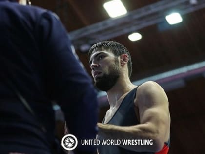 Иналбек Шериев завоевал золотую медаль Первенства мира по вольной борьбе