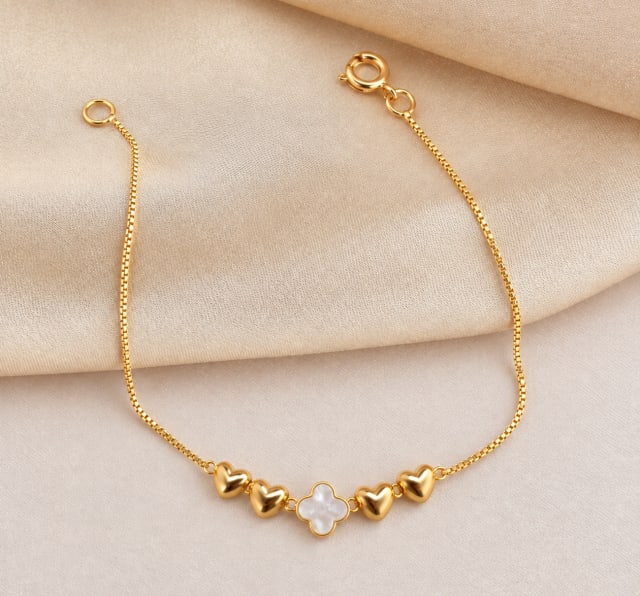 Pulseira Coração e Trevo Dourada