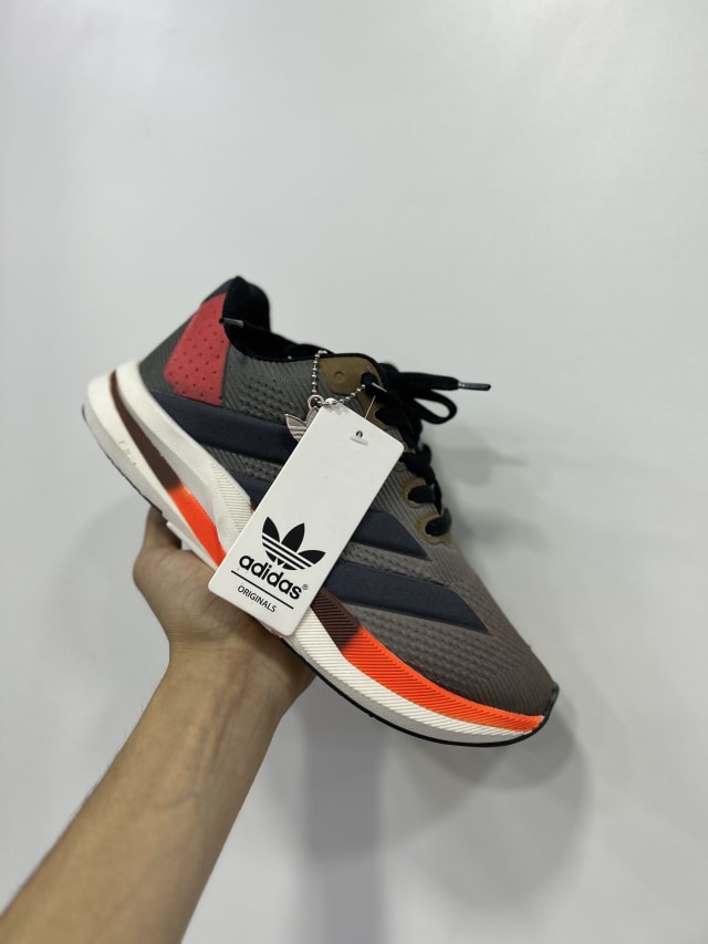 Tênis Adidas Adizero