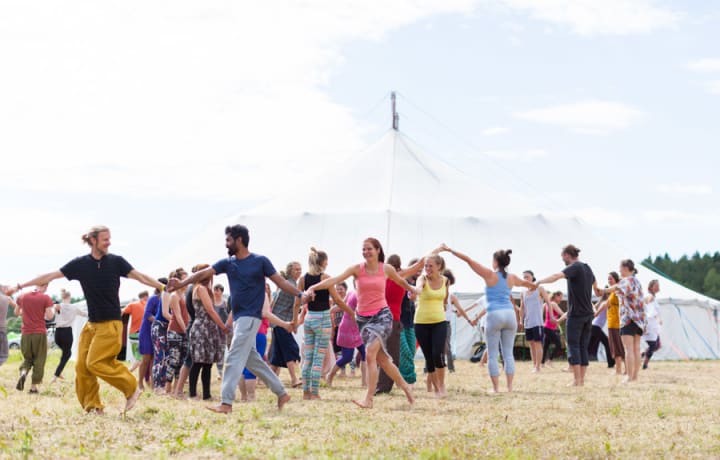 natural_high_healing_versammlung_wiese