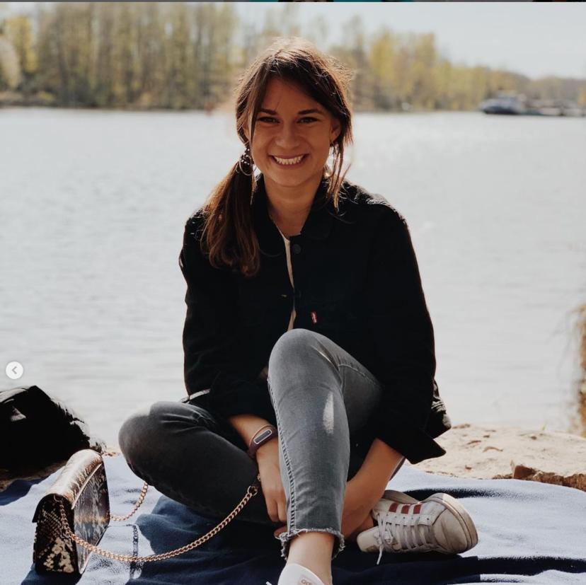 Nadine Komm gallery