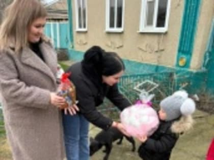 В преддверии празднования Нового года и Рождества в Арзгирском округе  прошла благотворительная акция «Подари радость детям!»