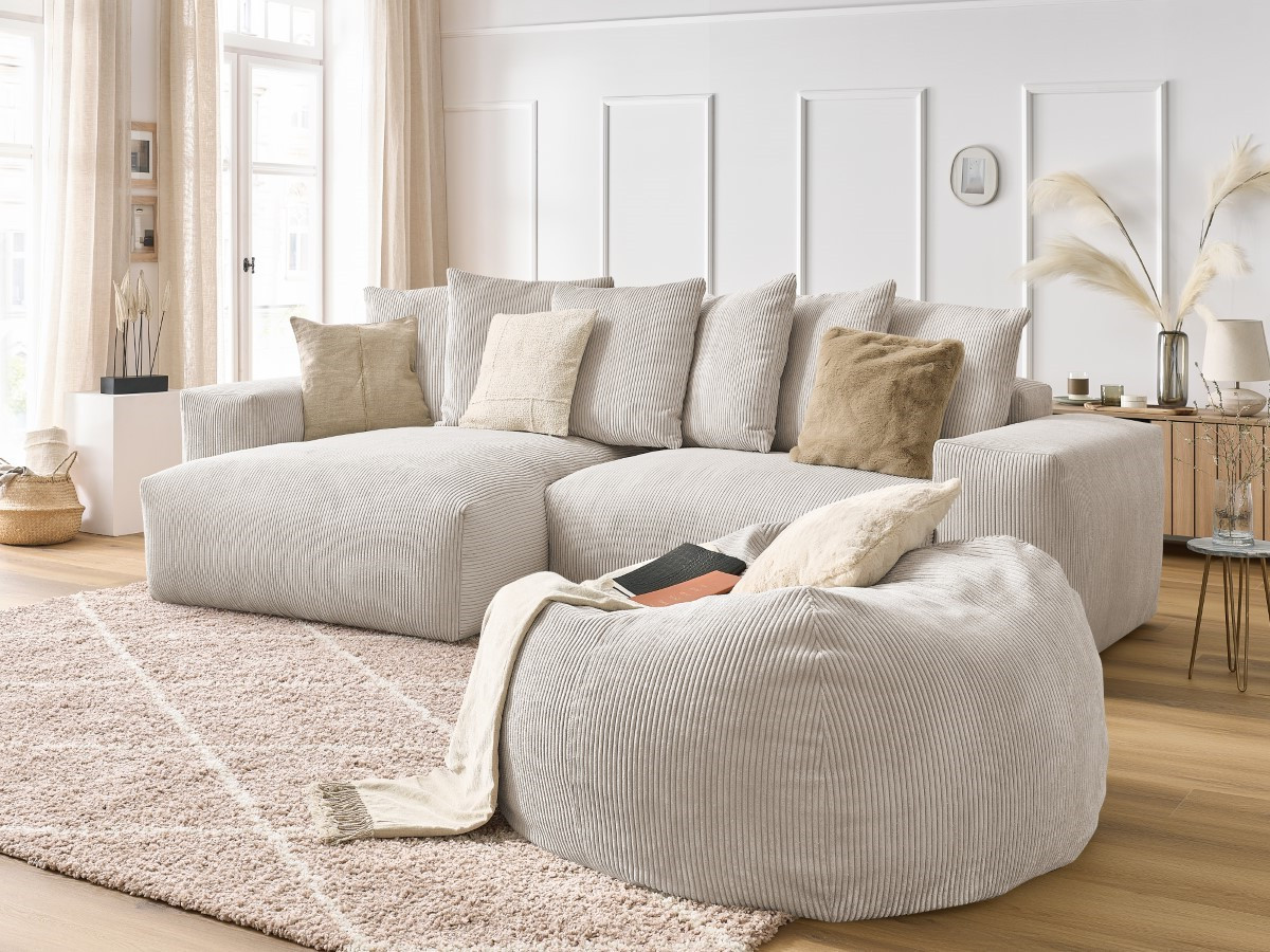 Canapé d'angle réversible VOLTAIRE velours côtelé avec pouf beige   BOBOCHIC 5 places