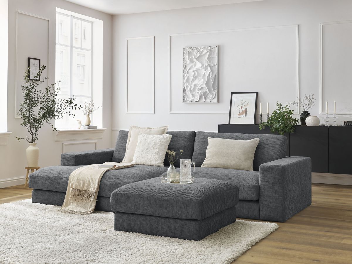 Canapé d'angle fixe compact LEONARD tissu texturé avec pouf gris foncé  angle gauche BOBOCHIC 4 places