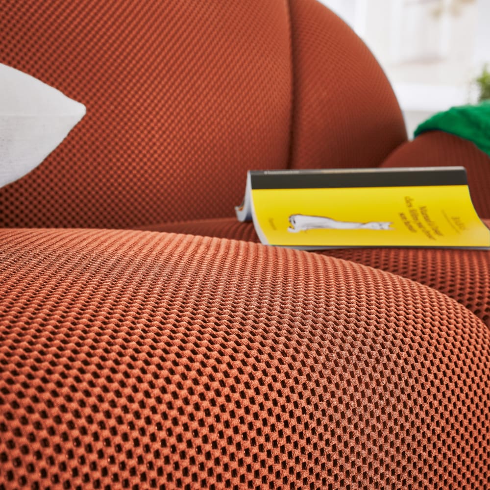 Play - Canapé 3 places en tissu mailles 3D coloris rouille - Vue supplémentaire 2