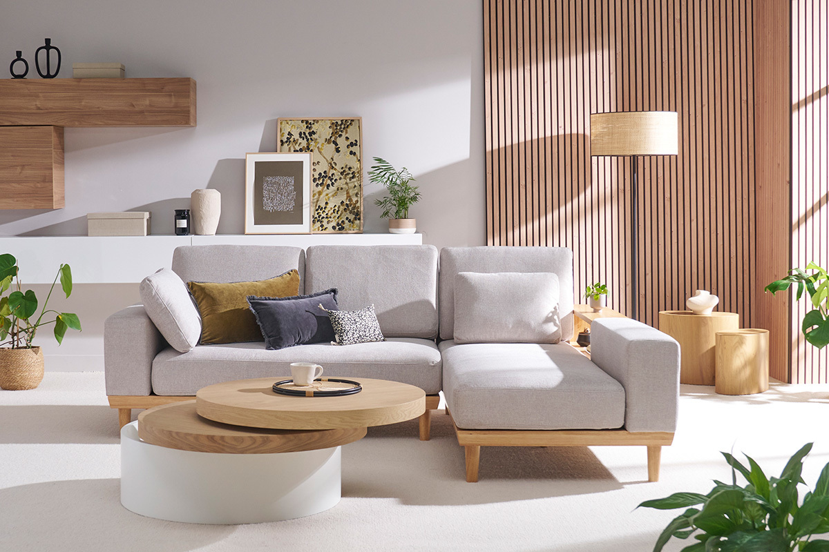 Canapé d'angle gauche 5 places avec rangements en tissu effet velours texturé gris clair et bois clair KOMAO