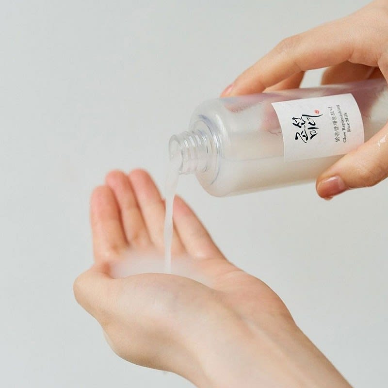 Glow Replenishing Rice Milk 2