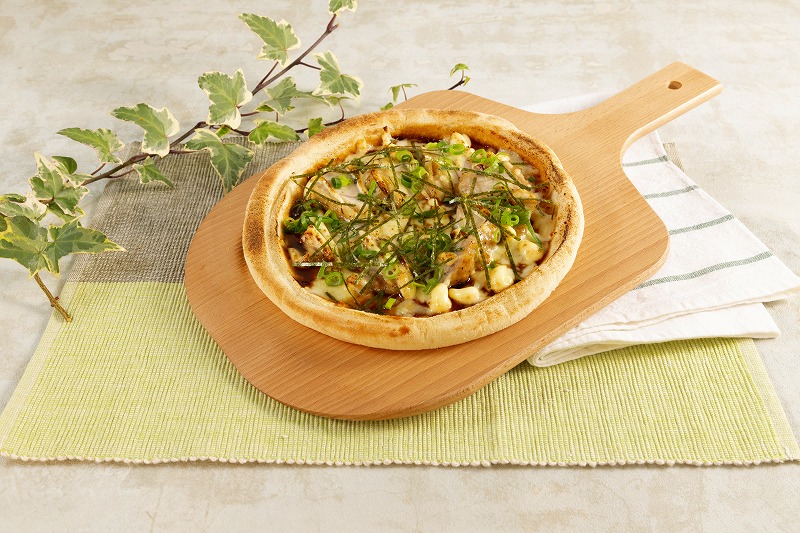 TERIYAKI CHICKEN & MAYONNAISE PIZZA