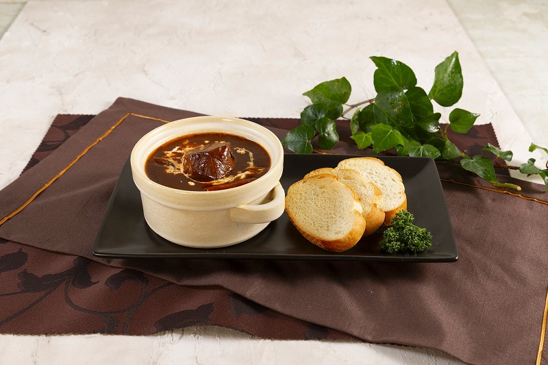 AUTHENTIC BEEF STEW & BAGUETTE