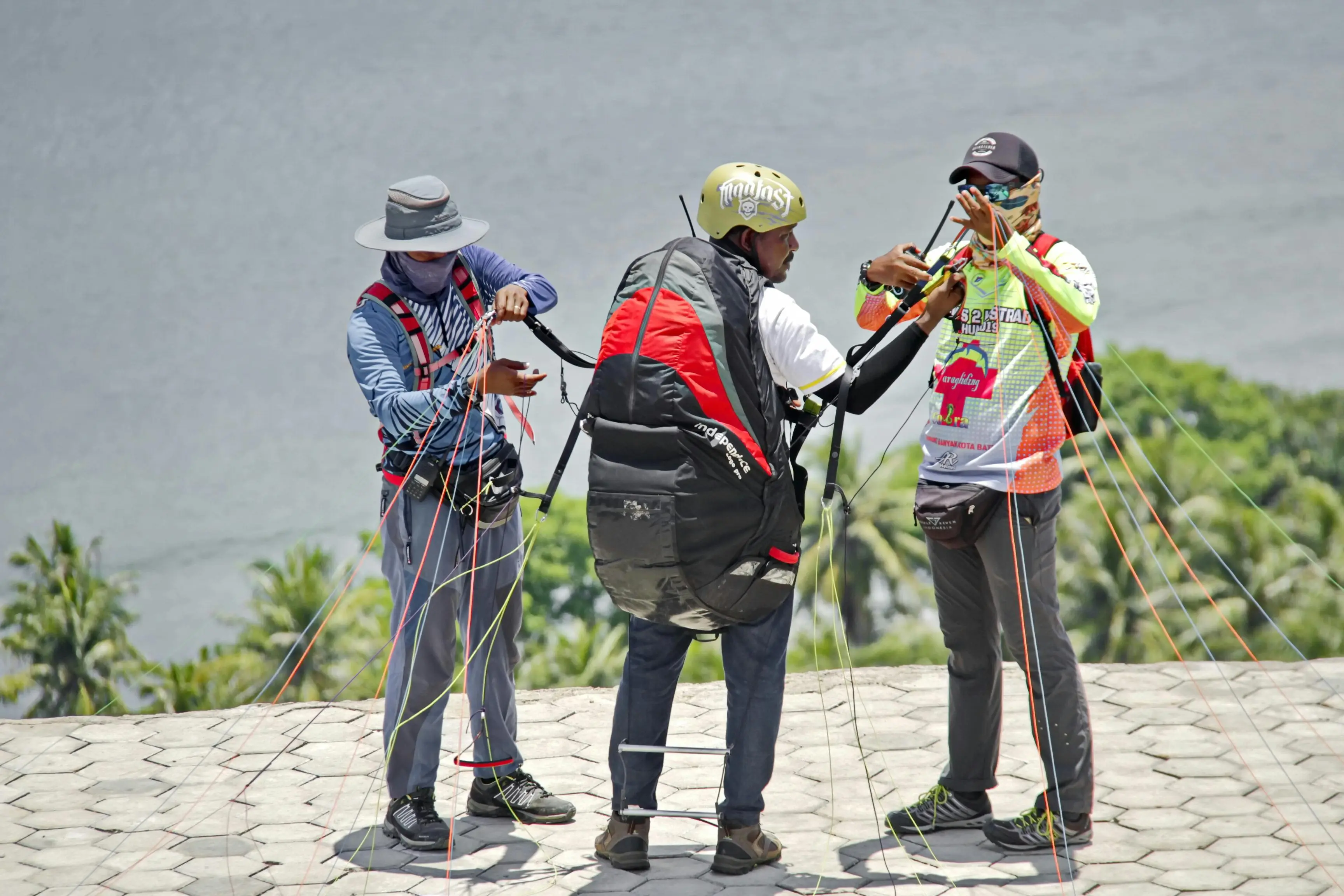 Top 5 Safety Features of ENA (School) Paraglider for Courses