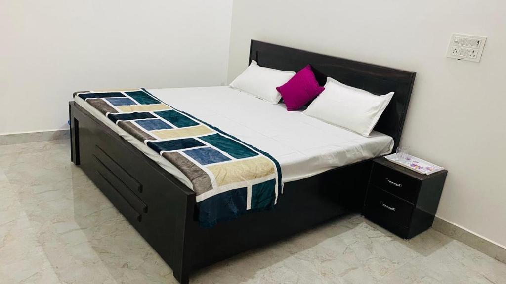 Naveen Homestay