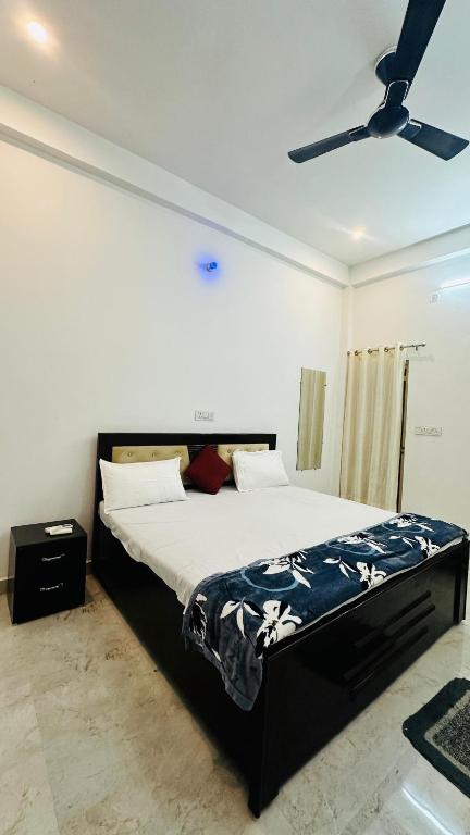 Naveen Homestay