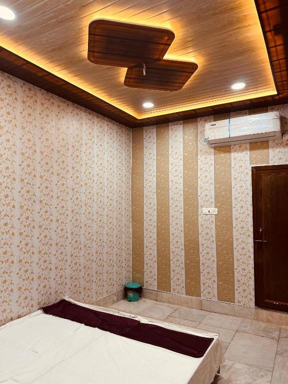 Raju Homestay