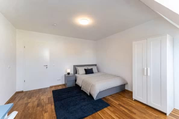 Room in Larger Five-Person WG, Schöneweide