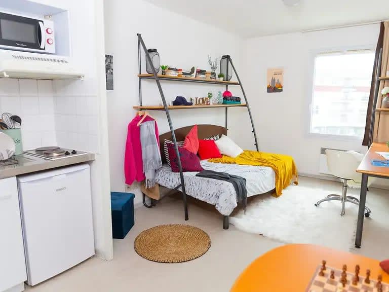 Studio with Terrace