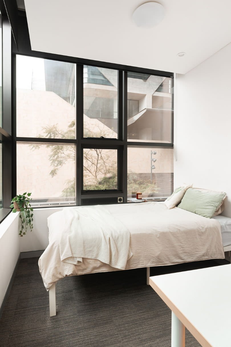 Single Bedroom – 4 Share Apt