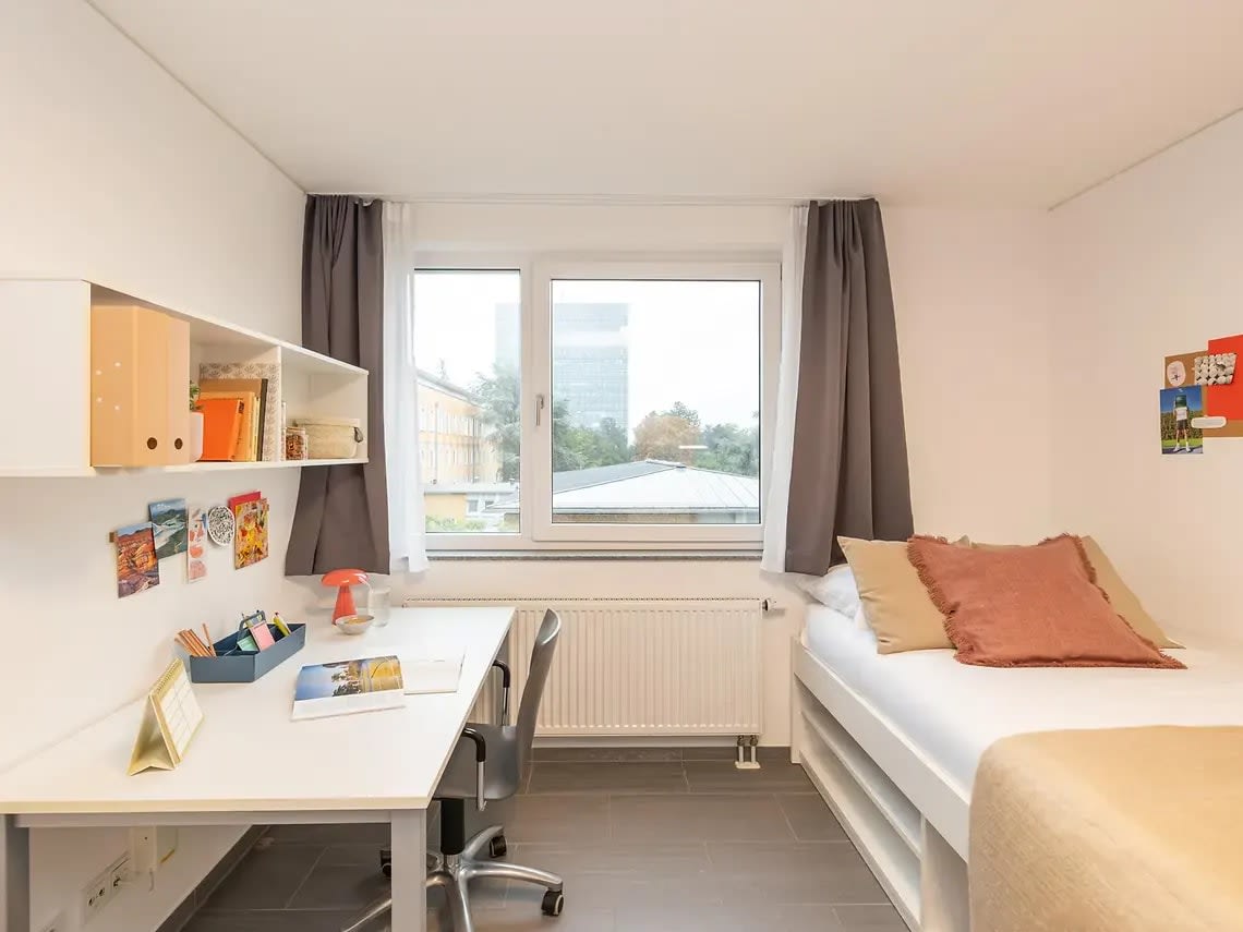 Studio B Silver