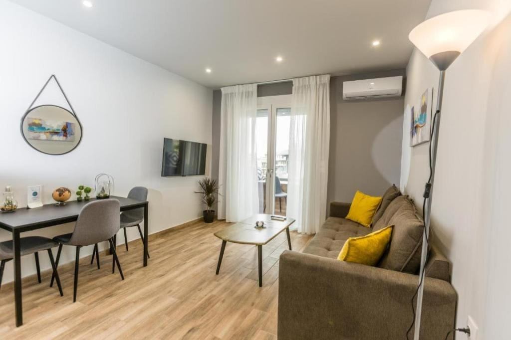 Raise Athens Metro One-Bedroom Apartments