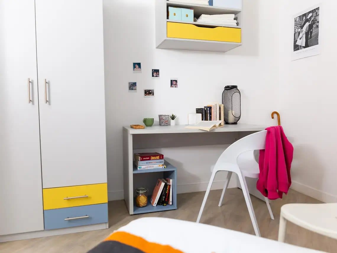 3-Bedroom Apartment