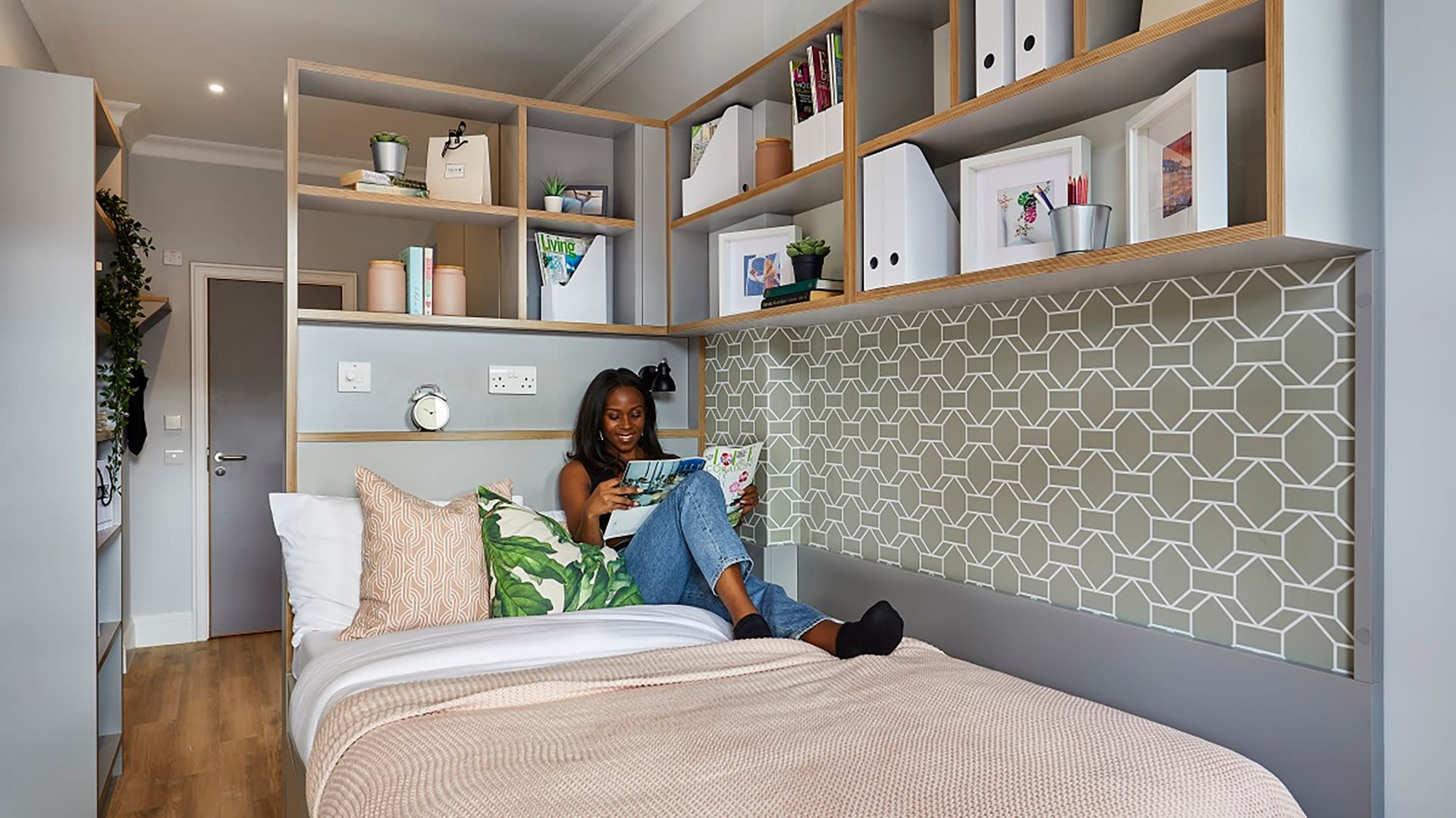 Studio Apartment