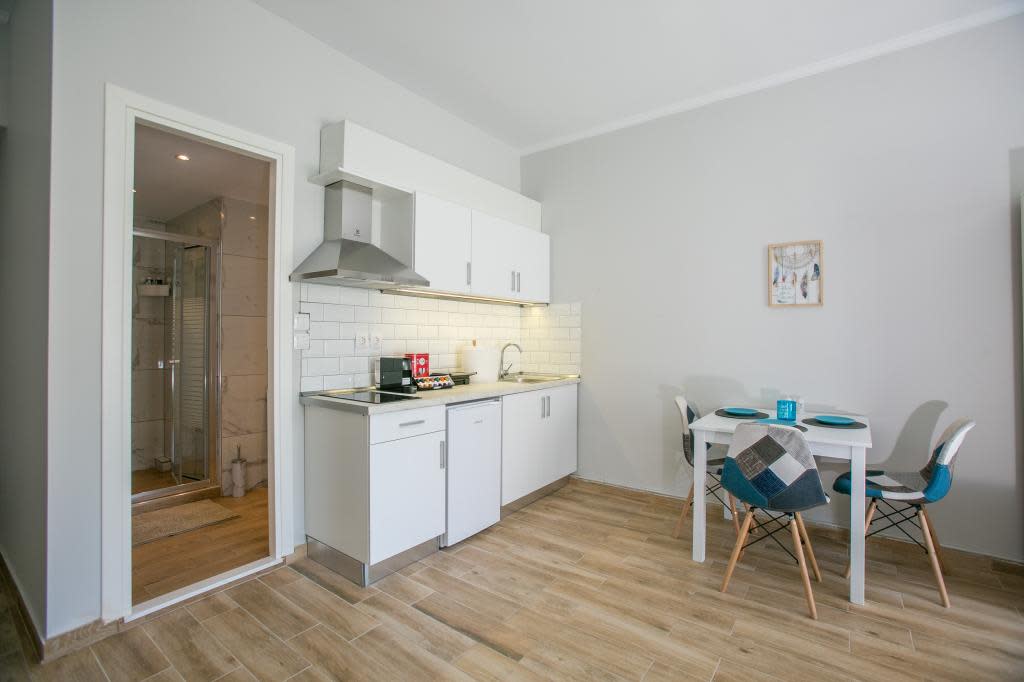 Raise Comfy Studios in the heart of Athens in Athina 17