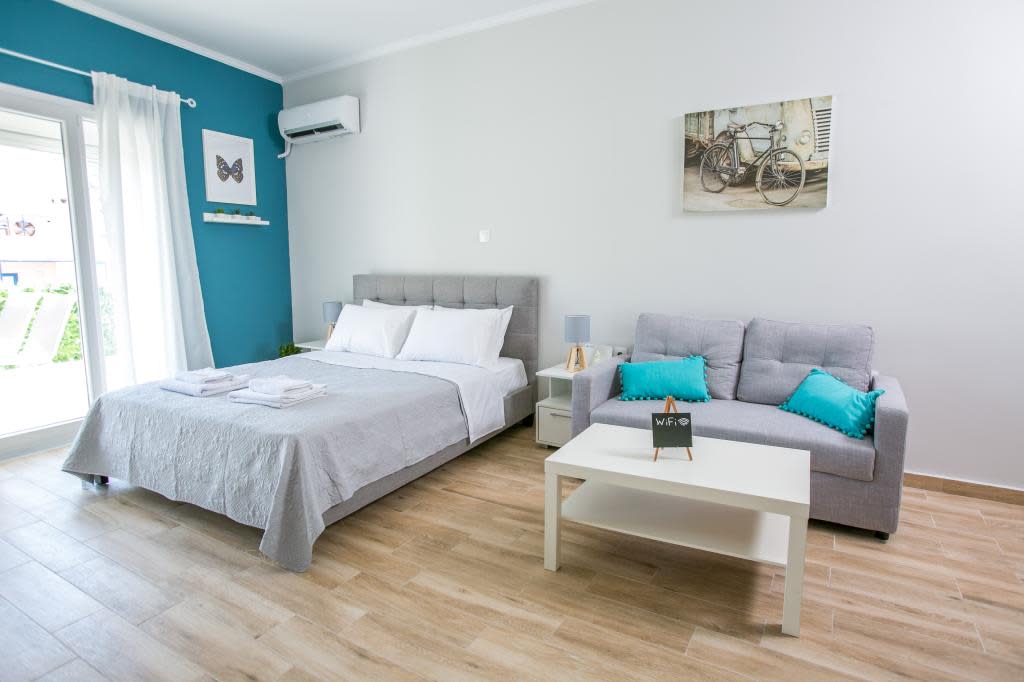Raise Comfy Studios in the heart of Athens in Athina 16