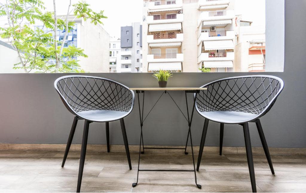 Two-bedroom Apartment in Athina 8