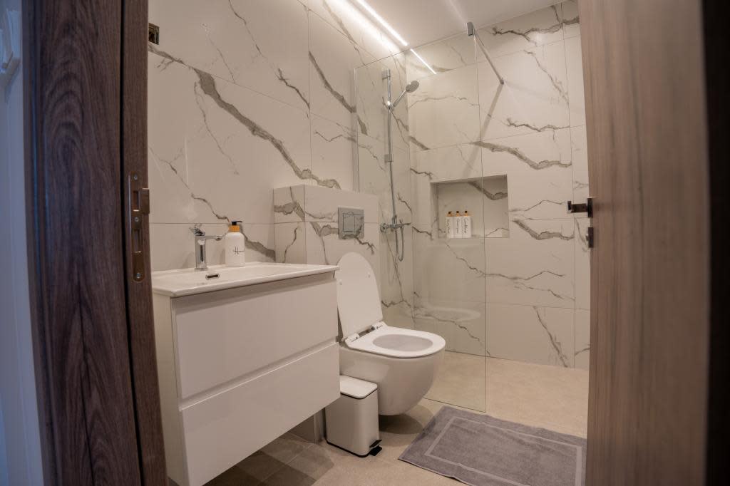 Raise Cityscape Limassol Suites Studios in Λεμεσός 18