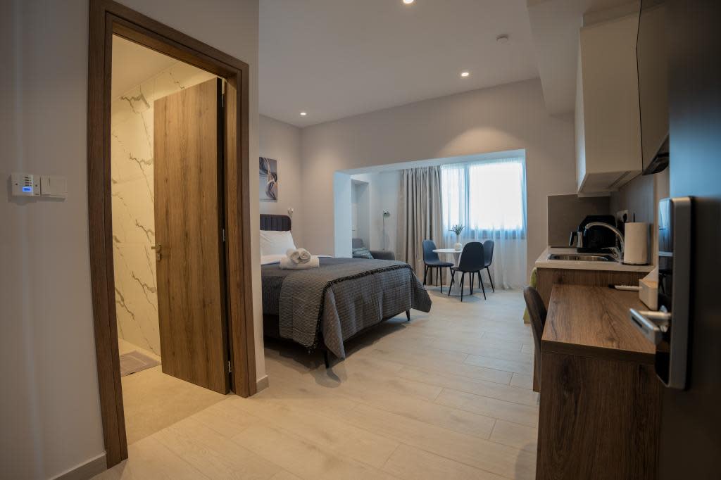 Raise Cityscape Limassol Suites Studios in Λεμεσός 20