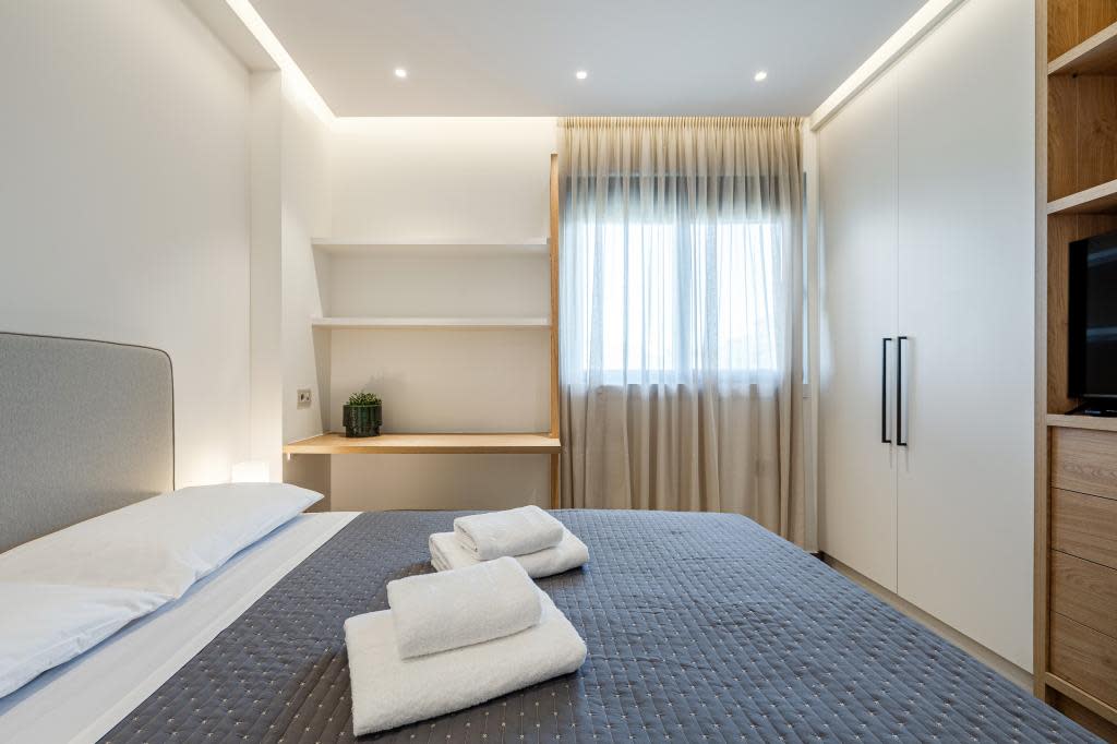Raise Se7en One-Bedroom Apartments in Iraklio 11